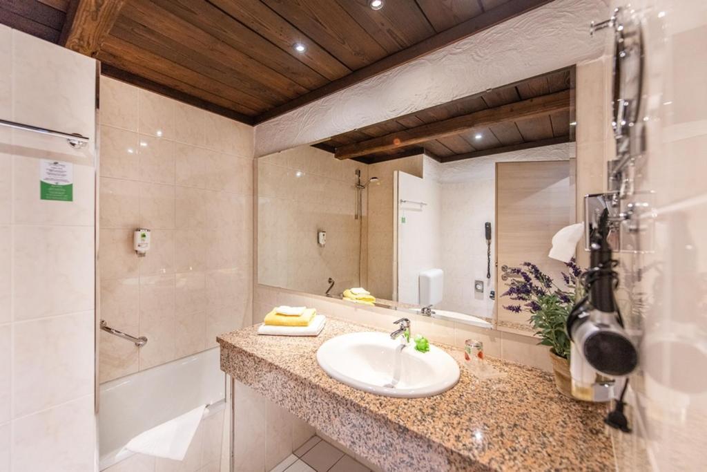 Contel Hotel Koblencja Zewnętrze zdjęcie